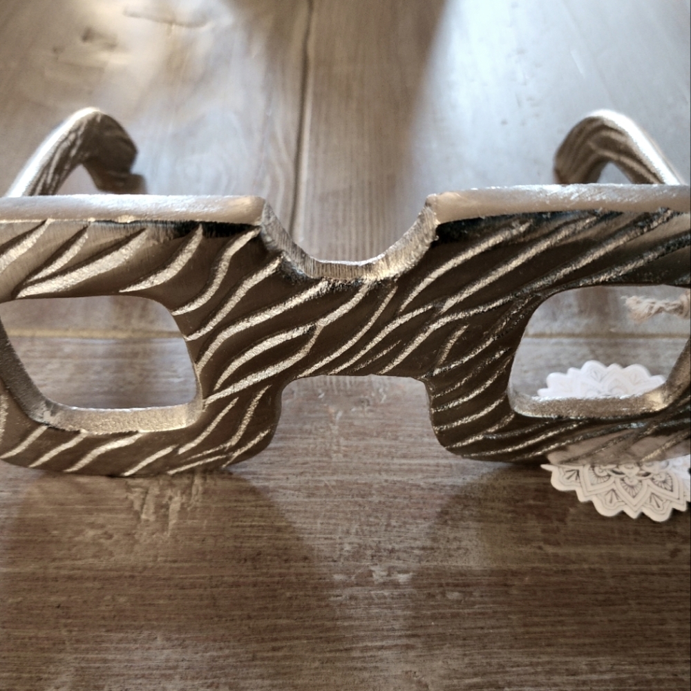 NOVELTY SILVER METAL SUNGLASSES